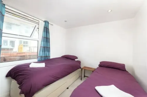 Cute Newlyn Home With Whole View. Perfect Location Hotels in Newlyn