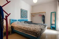 Cozy 1-bedroom apartment with AC and WiFi in terrific Bayrut