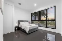 1 min walk to beach - 8 min drive to McLaren Vale -Luxury Beach House
