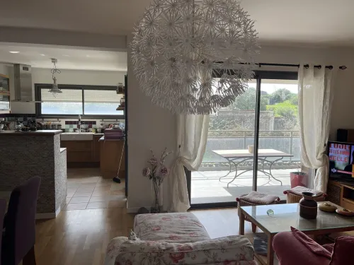 Appartement Standing Climatise,vue Mer, 5mn Plage DU Ricanto, 2,3kmcentreajaccio 아작시오 호텔