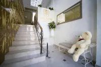 Mildom Premium Hotel - ที่มีบาร์