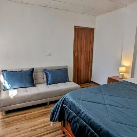 Hermosa casita en centro de Cuenca