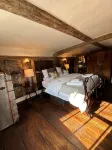 The Foreman's House, Exclusive Adults only Luxury Accommodation, Entire House Hotels in Halstead