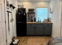 Charming pet friendly studio 350 feet away from the Rodanthe Pier and the beach.