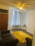 Beautiful portable single room in an apartment Hotel a Bury