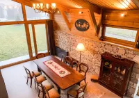 Chalet for up to 10 people with sauna nestled in the valley of 3 mountains