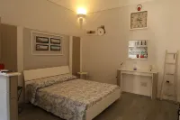 La Casetta, Central, Free Parking