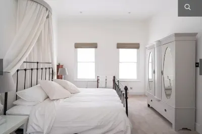 Exclusive Apartment with terrace, garage, gym in Georgian Residence well located Các khách sạn gần Kensal Rise