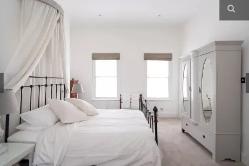 Exclusive Apartment with terrace, garage, gym in Georgian Residence well located