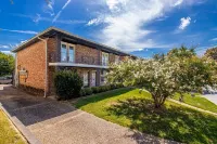 2 Bedrooms in Quiet Midtown Little Rock near St Vincent-Coffee-Guest Safety