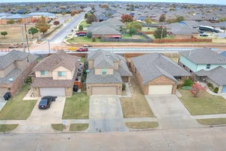 Hudson Central Haven w/King Beds Отели в г. Мур