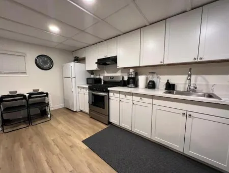 Get away with this cozy studio