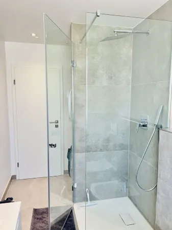 Stylish 1-room apartment + terrace Отели в г. Херцогенаурах