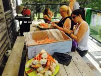 Relaxing Cedar Log Cottage on Bras d'Or Lake over 300 Ft Private Beach & Kayaks