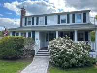 Beautiful home by the sea-4 miles from Salem, 12 miles from Boston-by 2 beaches Hotels in Swampscott