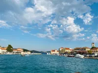 Chich studio apartment in Tisno فنادق في Tisno