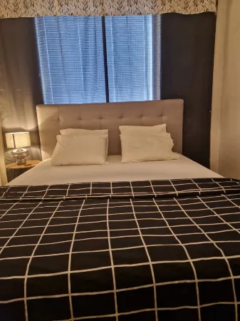 Relax in Lahti's Cozy Apartment Отели рядом с достопримечательностью «Yli-Marola Domestic Animal Yard»