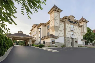 SpringHill Suites Frankenmuth Отели рядом с достопримечательностью «Парк Лайл»