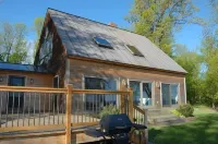 Stunning Sunsets, Gorgeous Lakefront, Beautiful Home