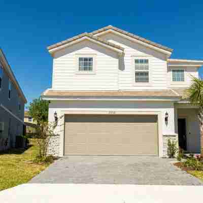 VedaHive Luxury Villa Hotel Exterior