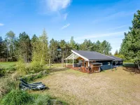 "Akseli" - 800m from the Sea - parking