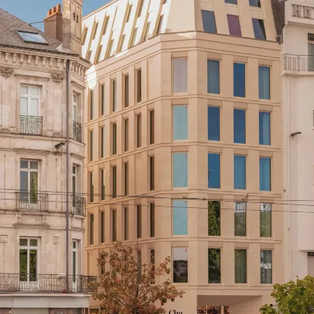 Chachacha Hôtel Отели рядом с достопримечательностью «Станция Haluchère-Batignolles»