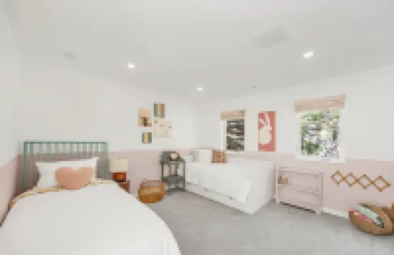 Boulder Indoor-Outdoor Oasis