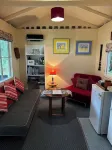 Quail Cottage - Quaint, Cosy, Peaceful and Private
