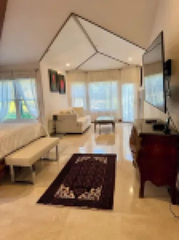 Serene Mini Estate in wonderful Encinitas w/ game room, AC, Sauna, Pool and Spa.