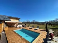 Wooden chalet Hôtels à : Salindres