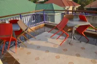 Migingo Suites Entebbe Airport & Lake view Gem