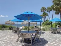 Tiki Themed Condo on Tampa Bay - pantai
