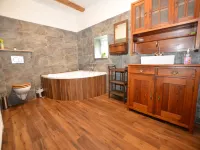 Cottage in Liberec with Sauna and Ski Nearby - bar
