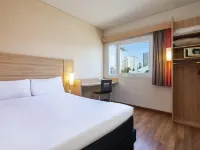 Ibis Santiago Estacion Central Hotels in Estación Central
