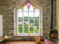 Chapel in Snowdonia with Hot Tub & Games Room