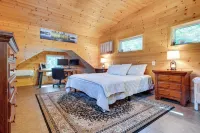 Hiking & Snowmobile Trails On-site: Alton Retreat!