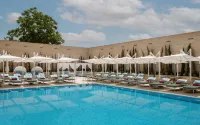 Slemani Rotana - Pools