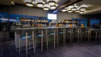 Holiday Inn LONG BEACH AIRPORT by IHG - bar