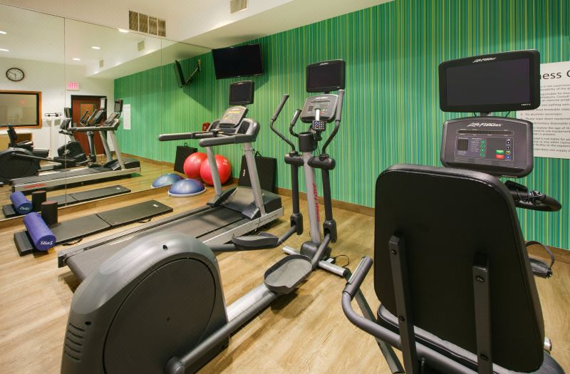 Holiday Inn Express & Suites Burleson/FT. Worth by IHG photo 2