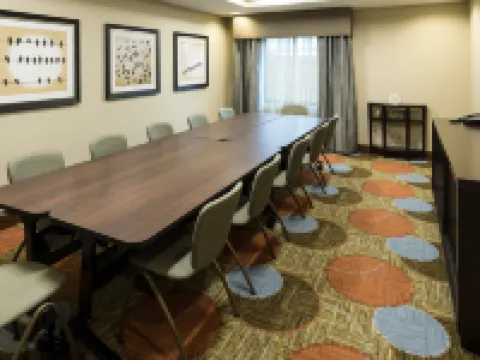 Staybridge Suites OMAHA WEST by IHG Hoteles en Distrito electoral de Millard