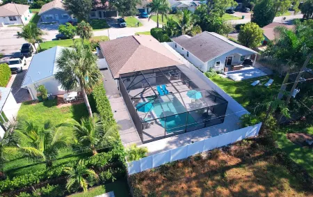 Naples Park Pool and Spa