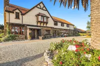 The Honest Lawyer, Ascend Hotel Collection Hotels in Nelson