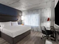 Tru by Hilton Montreal Centre-Ville Hotels near Quartier des spectacles