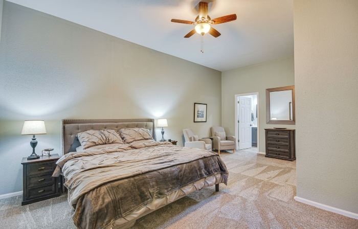Pet-Friendly Downtown Fulton Apt w/ Smart TV!