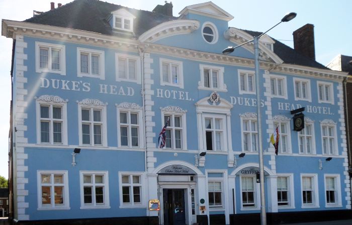 Dukes Head Hotel