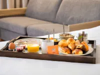 Novotel Grenoble Centre - breakfast