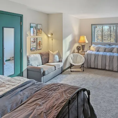 Stratton Comfort, Convenience & Private Hot Tub