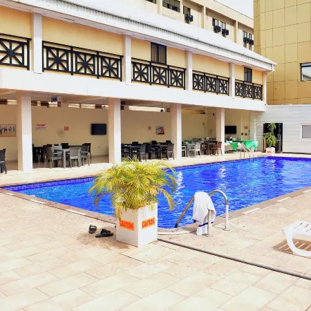 Reiz Continental Hotel