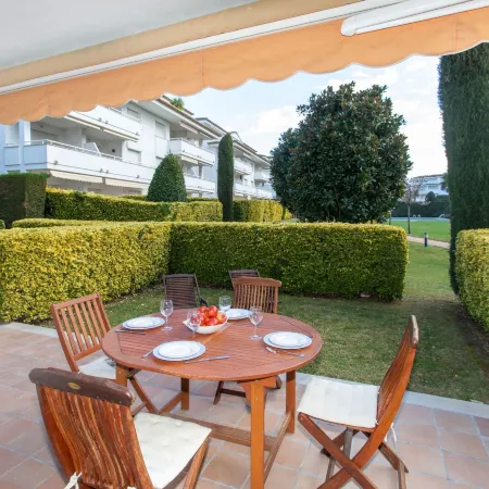 Green Mar B Garden & Terrace
