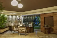 Magic Blue Spa Boutique Hotel Adults Only - parkir